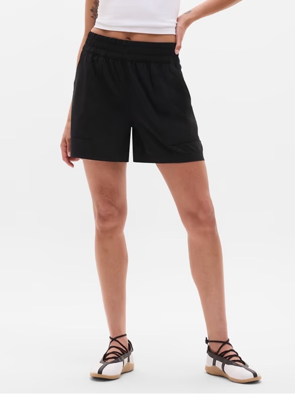 Athleta Wayfind Shorts - Picture 1 of 5